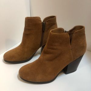 Kenneth Cole Reaction Shoes - Kenneth Cole Reaction Tan Suede Booties Kenneth Cole Reaction Shoes - Kenneth Cole Reaction Tan Suede Booties